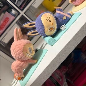 THE MONSTERS Lazy Yoga Series Figures
